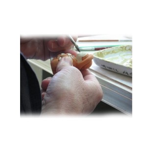 ABBAYE NOTRE-DAME DE JOUARRE - CRECHE - La poule - Santons en céramique (3,5cm) N°25