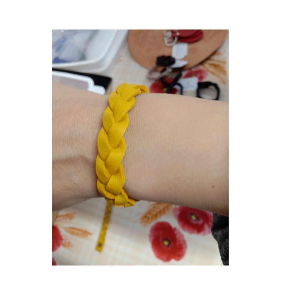 Bracelet tressé en cuir moutarde - (JE-BRS05)