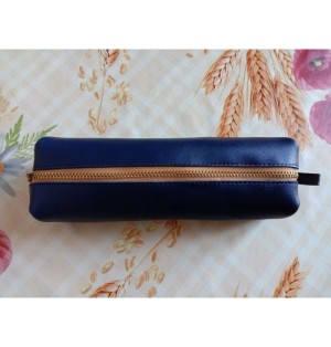 Grande trousse en cuir bleu marine - (JE-TRG01)