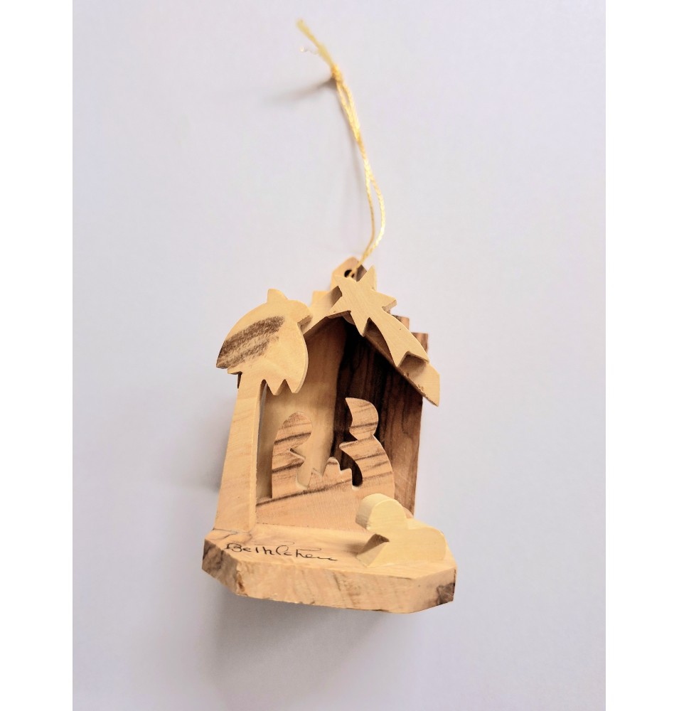 Crèche maison sculptée en bois d’olivier