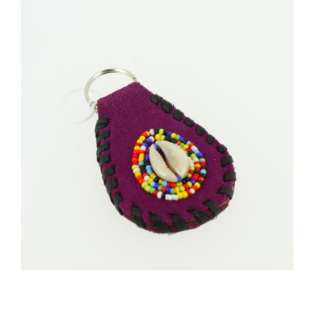 Porte-clés Violet Kenya en peau avec Cauri et perles